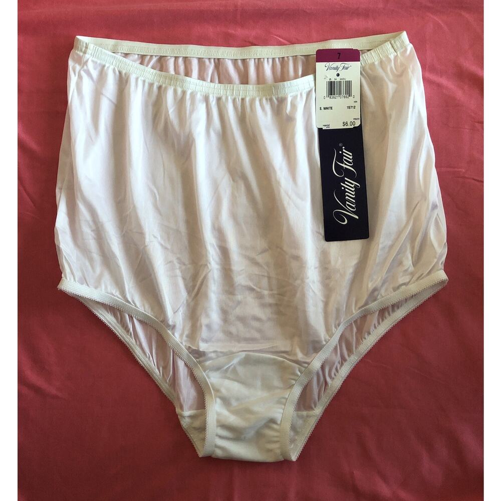 Vintage Vanity Fair Ravissant Luxuriously Silky Nylon Brief Panty Size 7 White